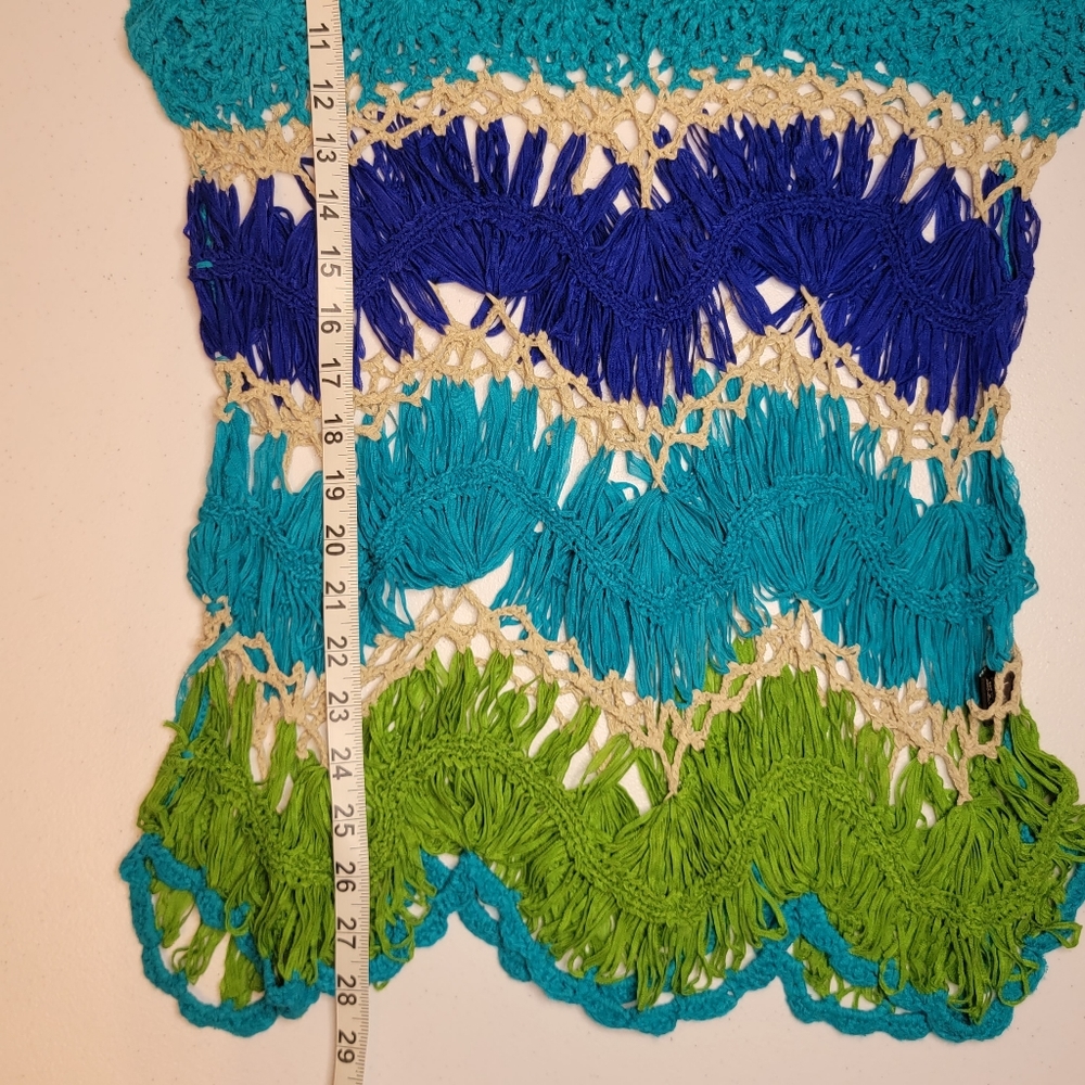 Fever hand crocheted cap sleeve top, size Large, turq, blue, green, & cream - Picture 6 of 6